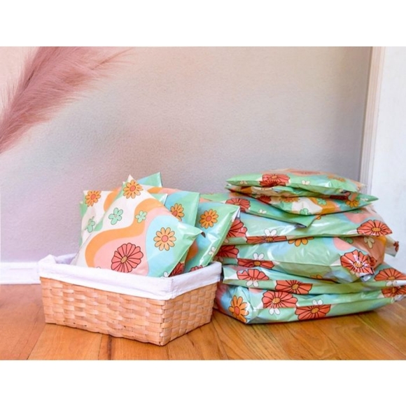 10 14.5 by 19" retro flower pollymailers - Picture 2 of 2